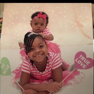 Meet your Posher, Dee